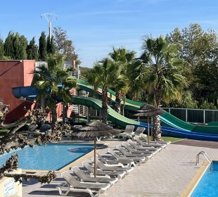 Espace aquatique du camping l'Arlésienne - proche de Fontvieille